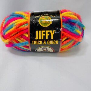 Jiffy Thick & Quick Lion Brand Skein of Wool Multicolored Col 208 Rocky Mountain